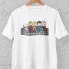 Kaos Unisex Snoopy & Geng Peanuts Duduk di Sofa ala FRIENDS | Desain Kartun Lucu Nostalgia | T-Shirt Couple Bestie Pop Culture | Kaos Persahabatan Snoopy Charlie Brown | Baju Gambar Unik Vintage Kekinian - Gambar 13